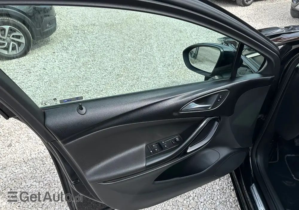 OPEL Astra 1.4 T Dynamic