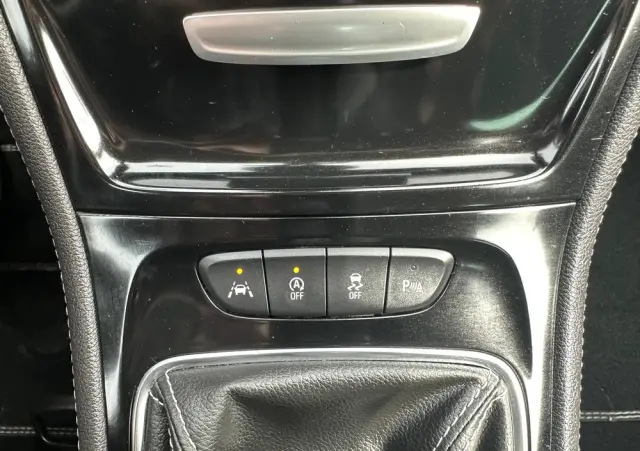 OPEL Astra 1.4 T Dynamic