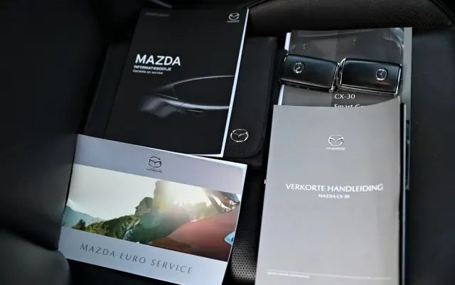 MAZDA CX-30 E-SKYACTIV-X 2.0 M HYBRID DRIVE SELECTION