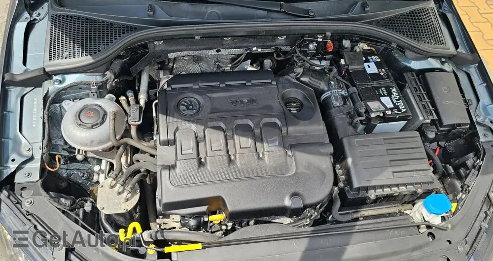 SKODA Octavia 1.6 TDI Ambition DSG