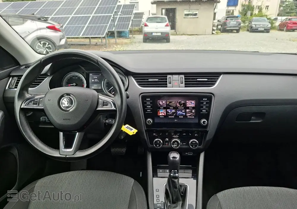 SKODA Octavia 1.6 TDI Ambition DSG