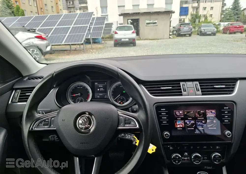 SKODA Octavia 1.6 TDI Ambition DSG