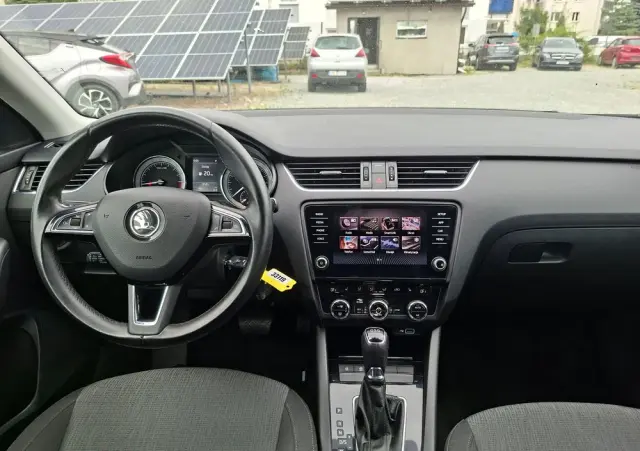 SKODA Octavia 1.6 TDI Ambition DSG
