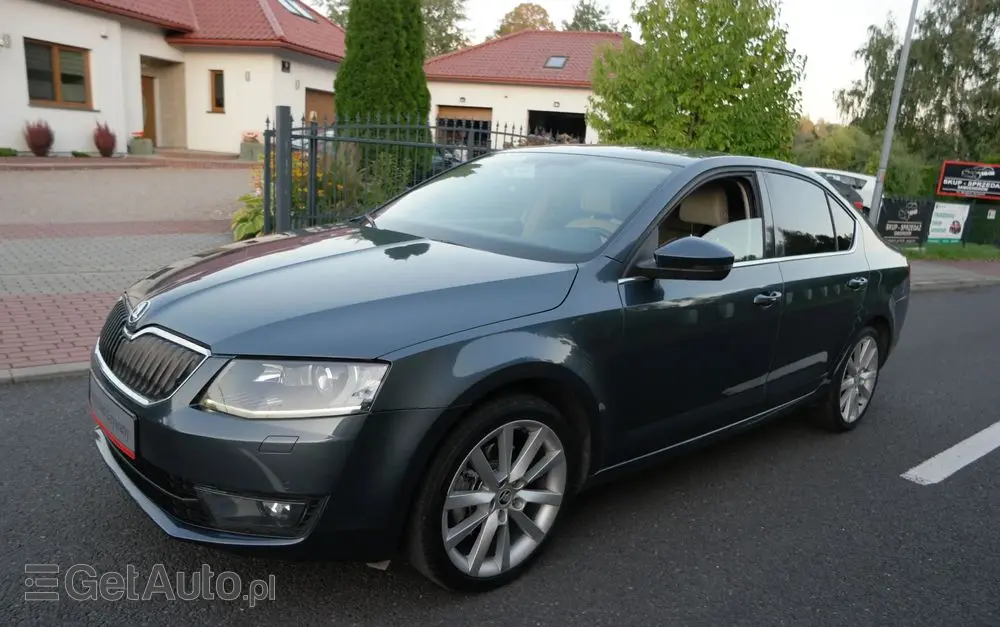 SKODA Octavia 1.8 TSI Style DSG