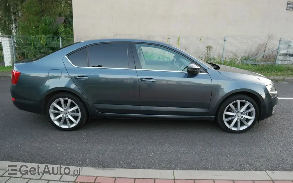 SKODA Octavia 1.8 TSI Style DSG