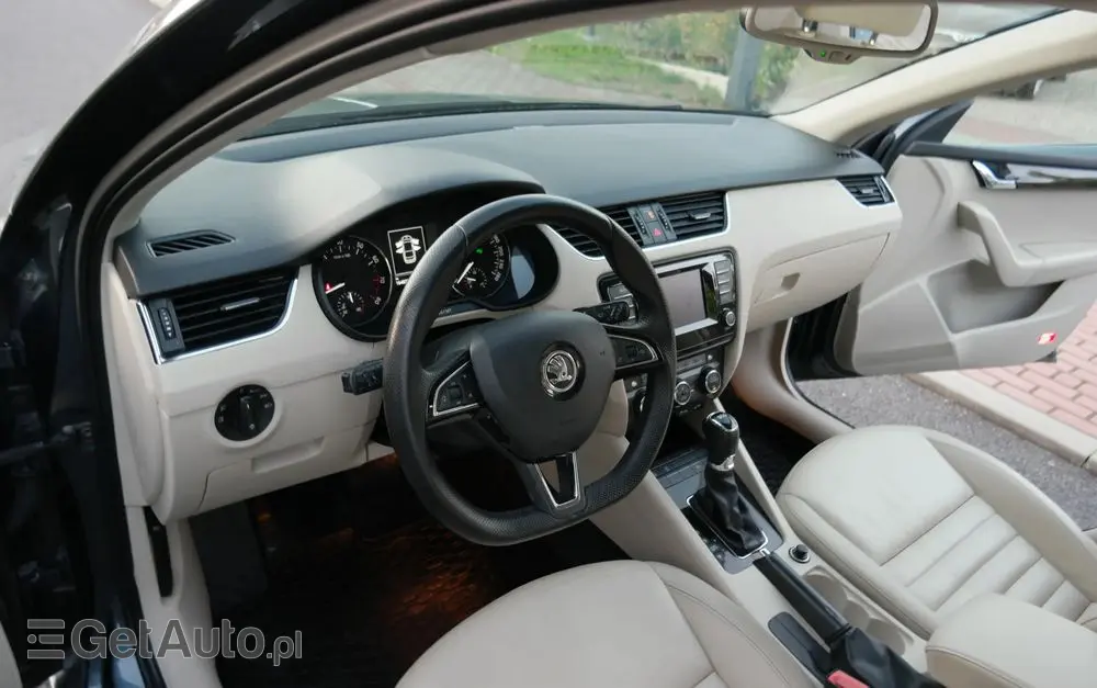 SKODA Octavia 1.8 TSI Style DSG