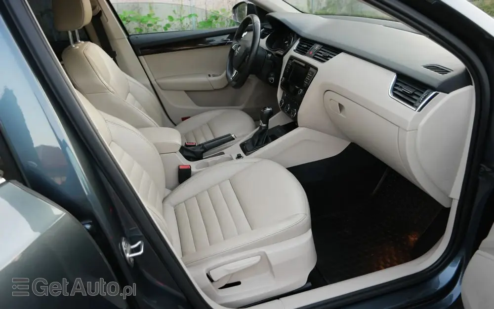 SKODA Octavia 1.8 TSI Style DSG