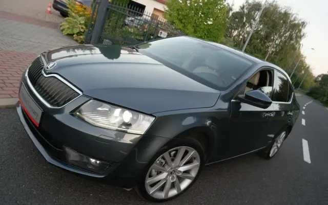 SKODA Octavia 1.8 TSI Style DSG