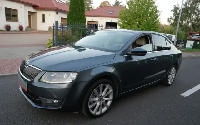 SKODA Octavia 1.8 TSI Style DSG