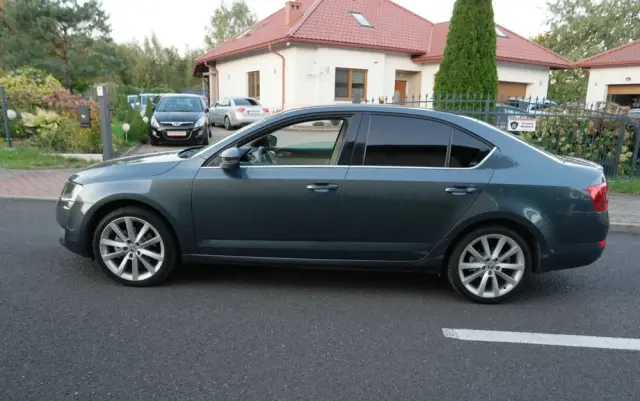 SKODA Octavia 1.8 TSI Style DSG