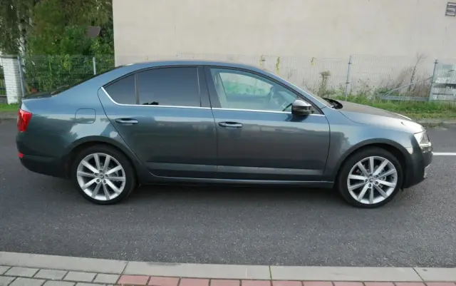SKODA Octavia 1.8 TSI Style DSG