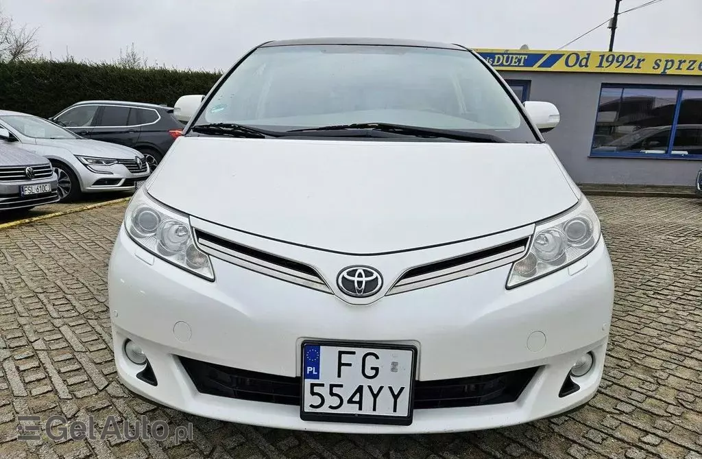 TOYOTA Previa 
