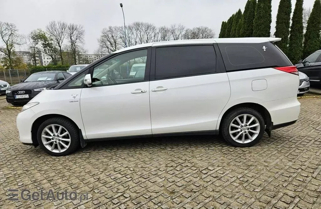 TOYOTA Previa 