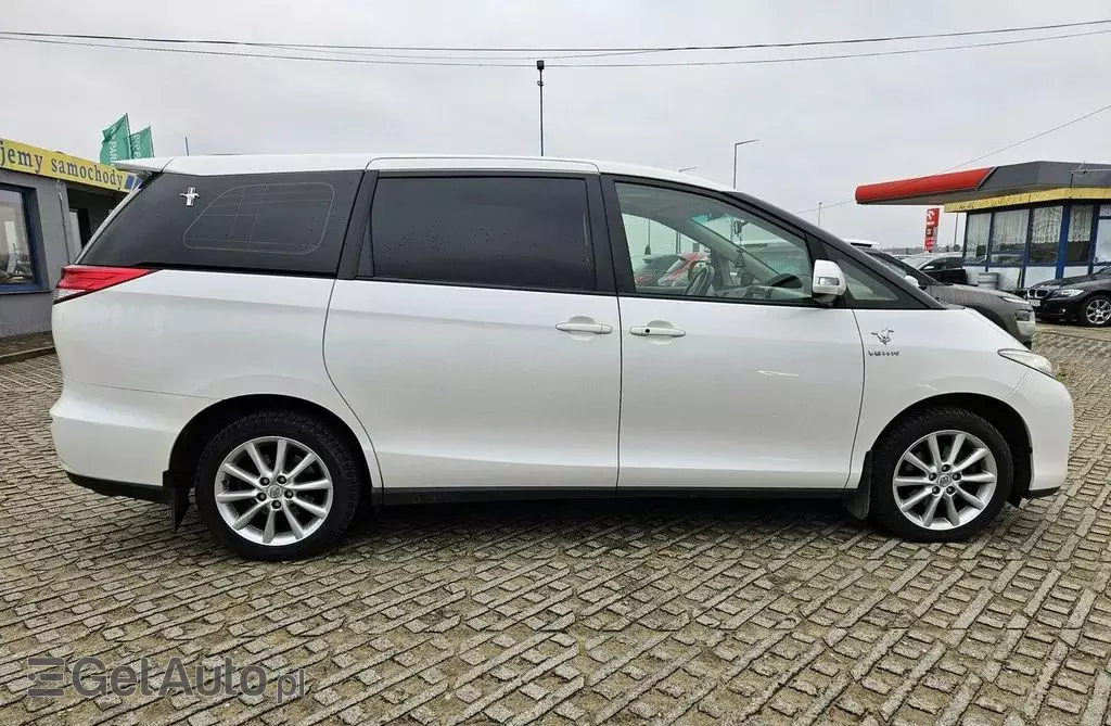 TOYOTA Previa 