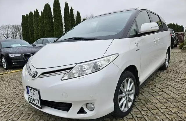 TOYOTA Previa 