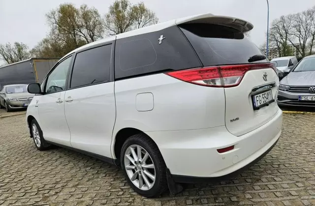 TOYOTA Previa 