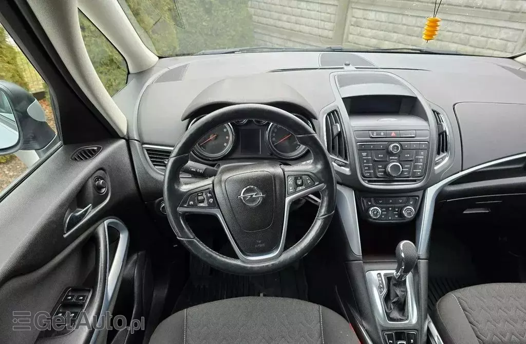 OPEL Zafira 