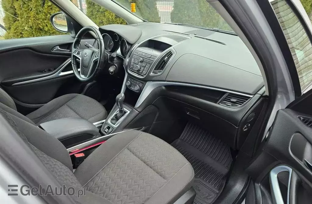OPEL Zafira 