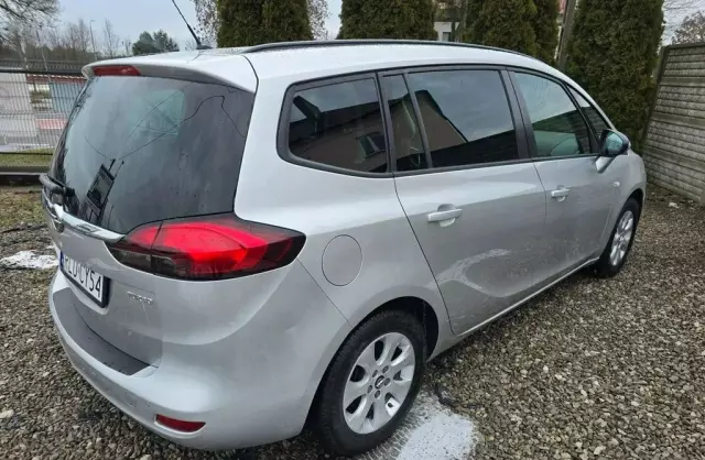 OPEL Zafira 