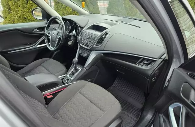 OPEL Zafira 