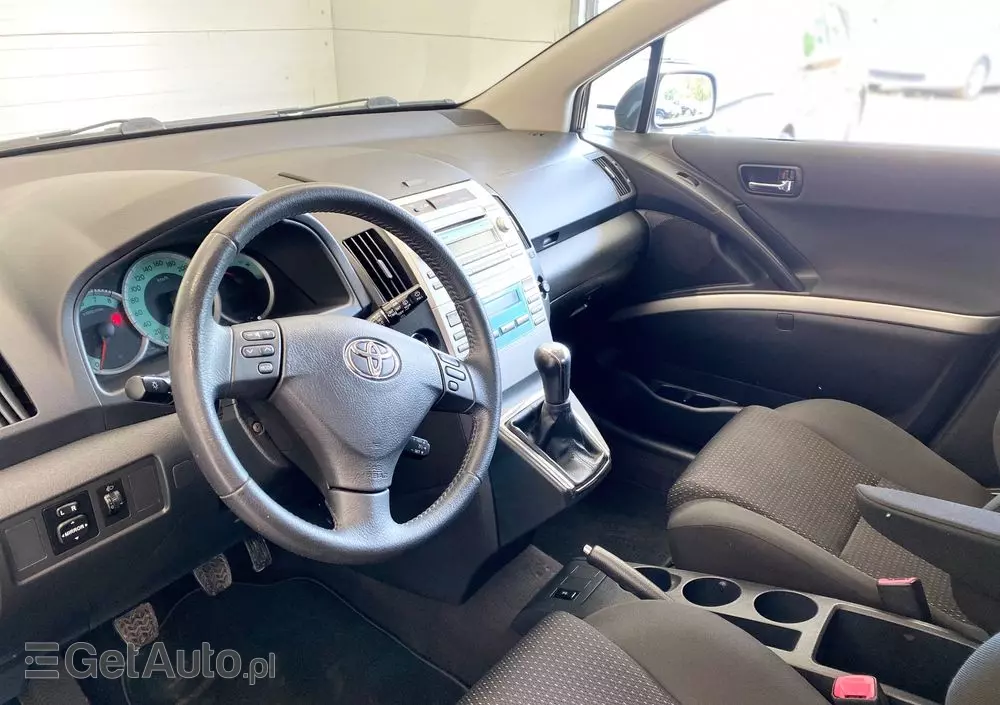 TOYOTA Corolla Verso 1.8 Gold 7os