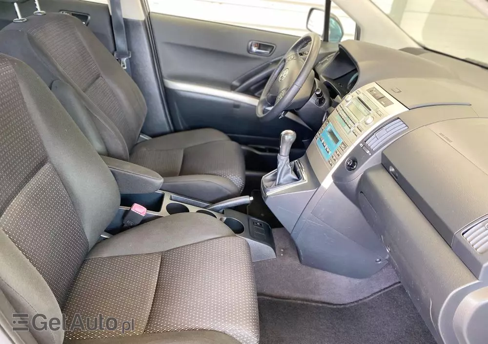 TOYOTA Corolla Verso 1.8 Gold 7os