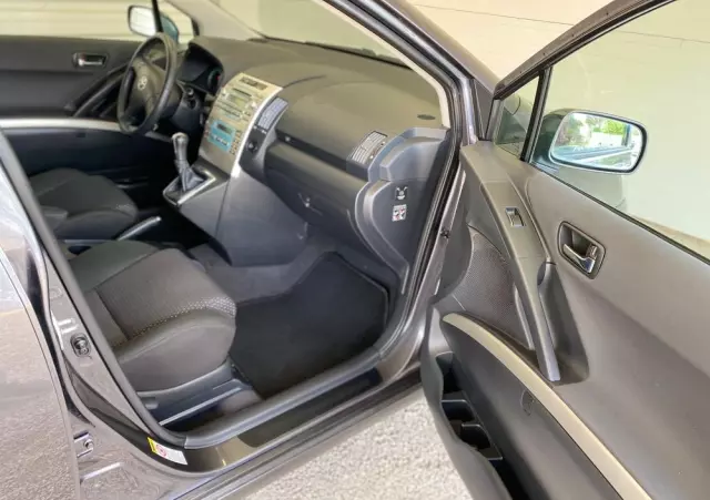 TOYOTA Corolla Verso 1.8 Gold 7os