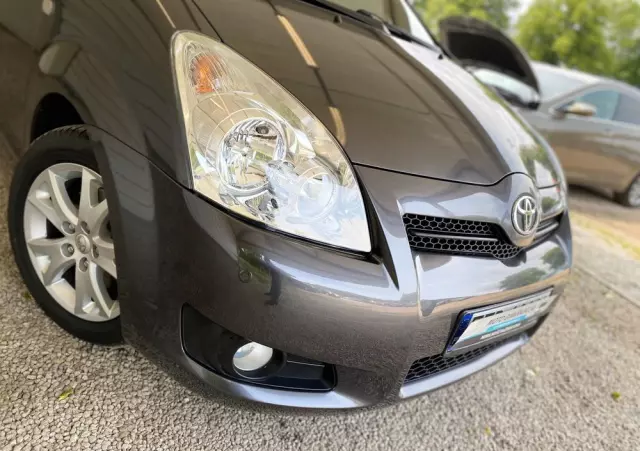 TOYOTA Corolla Verso 1.8 Gold 7os