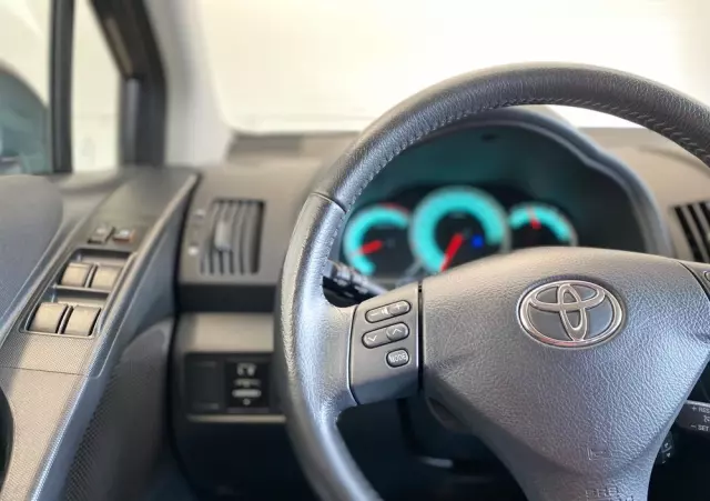 TOYOTA Corolla Verso 1.8 Gold 7os