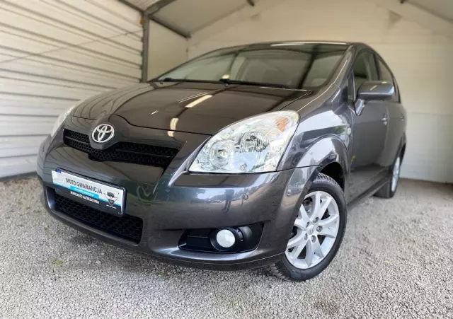 TOYOTA Corolla Verso 1.8 Gold 7os
