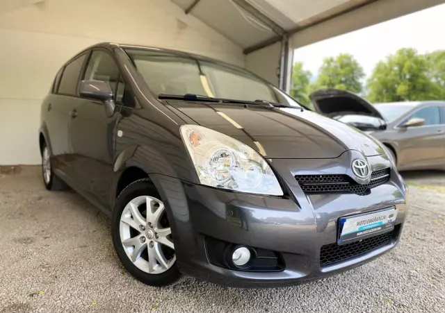 TOYOTA Corolla Verso 1.8 Gold 7os
