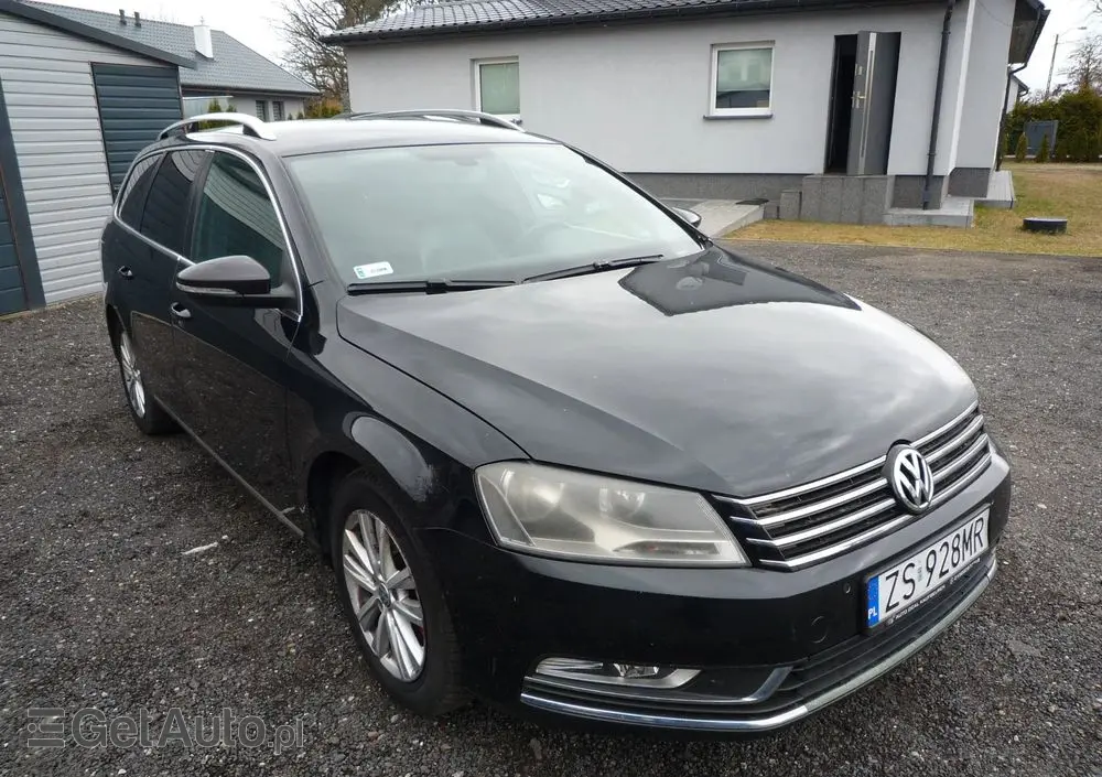 VOLKSWAGEN Passat 