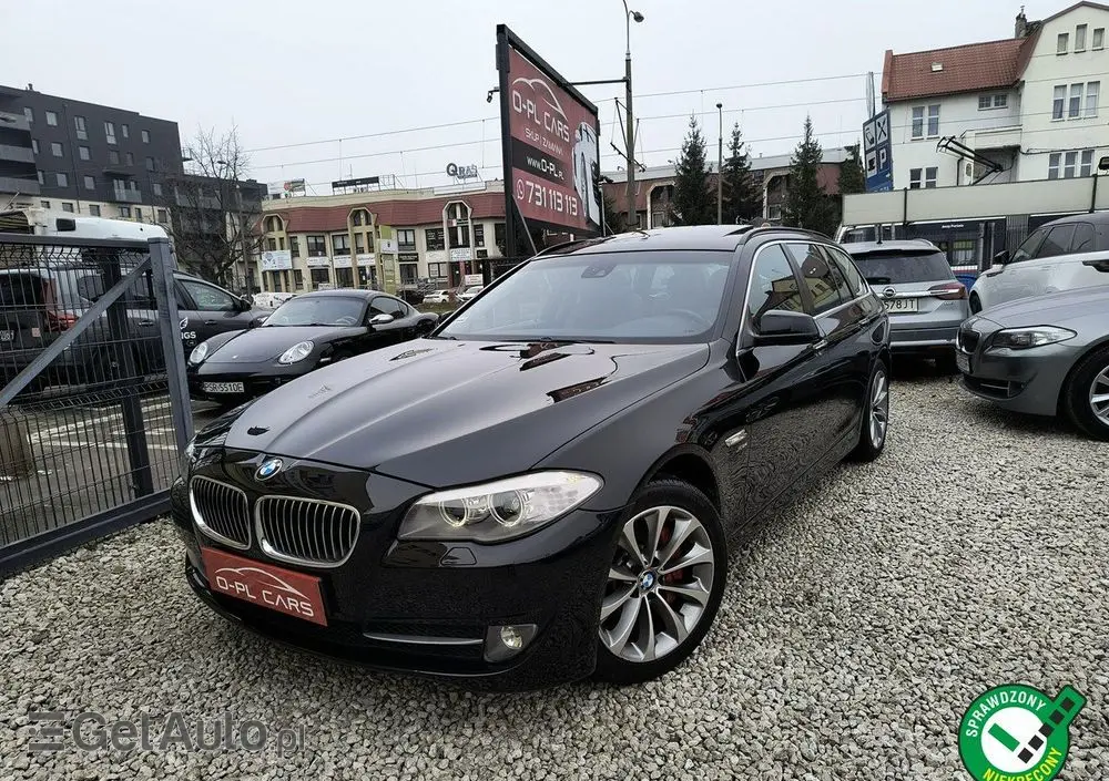 BMW Seria 5 525d xDrive Luxury Line