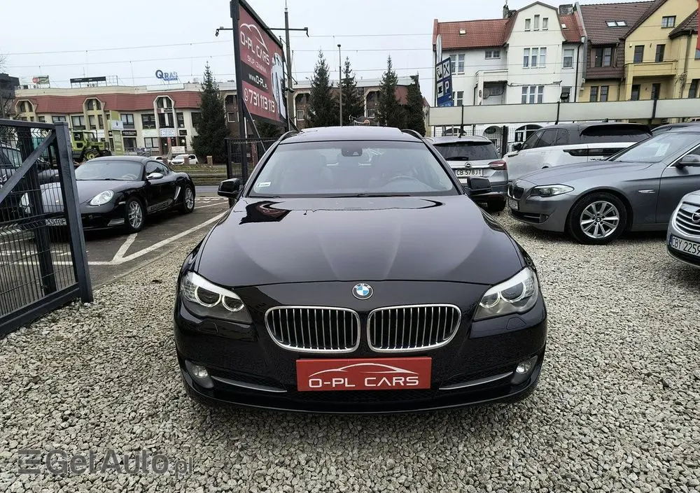 BMW Seria 5 525d xDrive Luxury Line