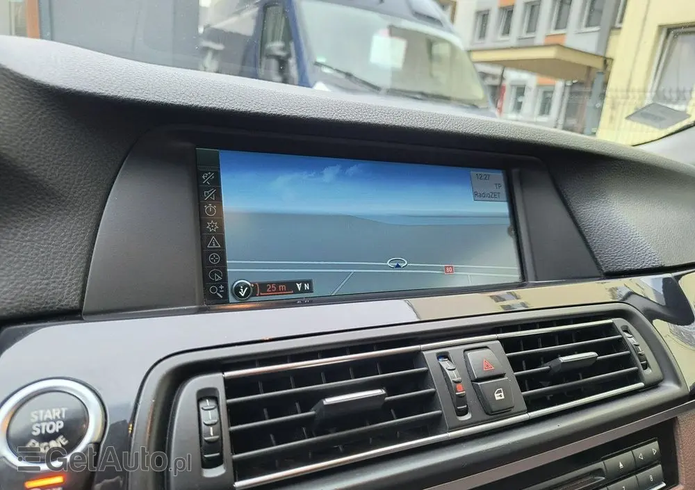 BMW Seria 5 525d xDrive Luxury Line