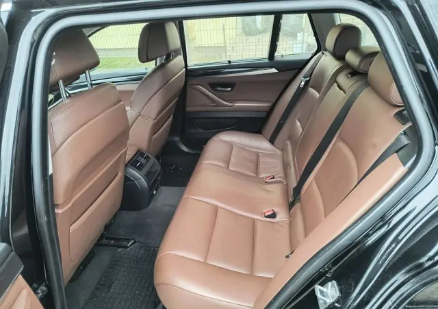 BMW Seria 5 525d xDrive Luxury Line