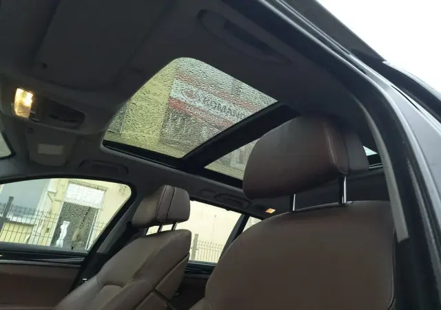 BMW Seria 5 525d xDrive Luxury Line