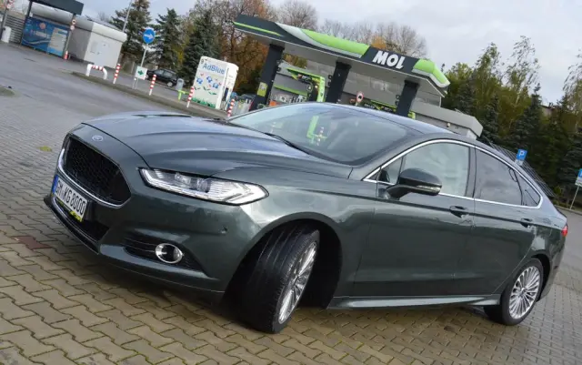 FORD Mondeo 2.0 TDCi Bi-Turbo PowerShift-Aut Titanium
