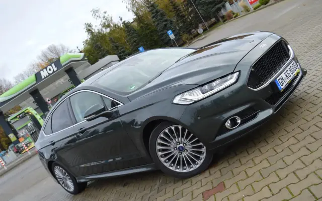 FORD Mondeo 2.0 TDCi Bi-Turbo PowerShift-Aut Titanium