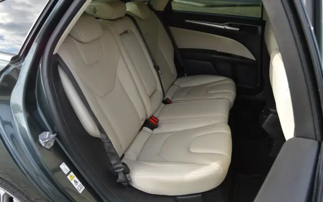 FORD Mondeo 2.0 TDCi Bi-Turbo PowerShift-Aut Titanium