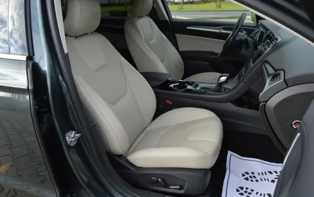 FORD Mondeo 2.0 TDCi Bi-Turbo PowerShift-Aut Titanium
