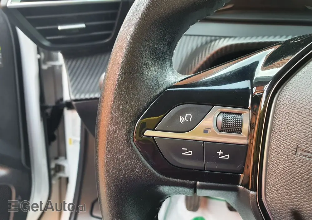 PEUGEOT 2008 PureTech 100 Stop&Start Active Pack