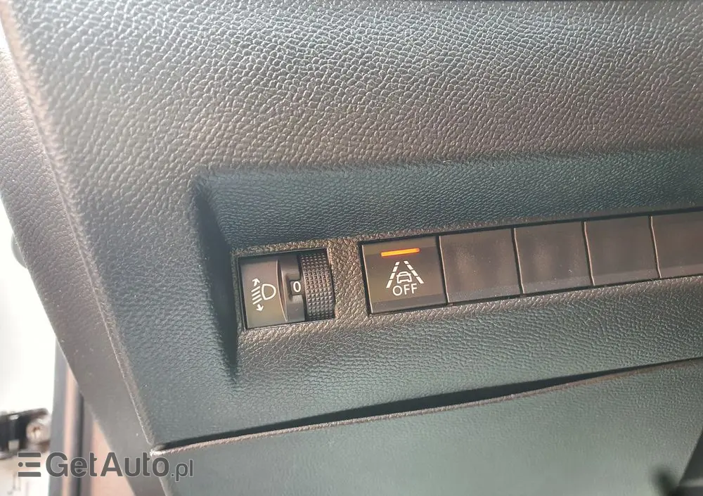 PEUGEOT 2008 PureTech 100 Stop&Start Active Pack