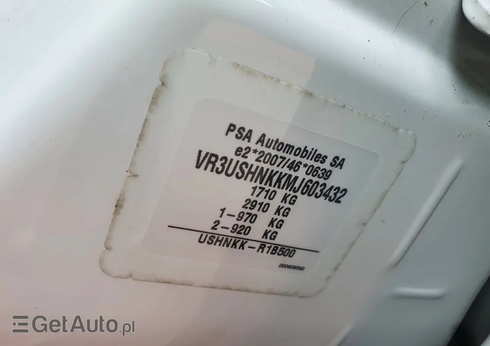 PEUGEOT 2008 PureTech 100 Stop&Start Active Pack