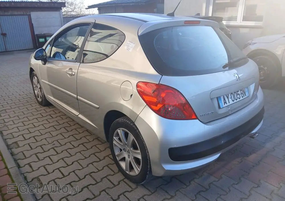PEUGEOT 207 110 Sport