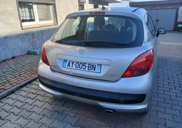 PEUGEOT 207 110 Sport