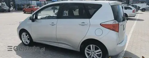 TOYOTA Verso-S 