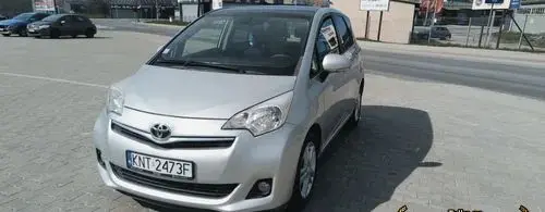 TOYOTA Verso-S 