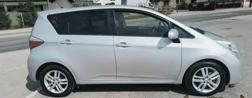 TOYOTA Verso-S 