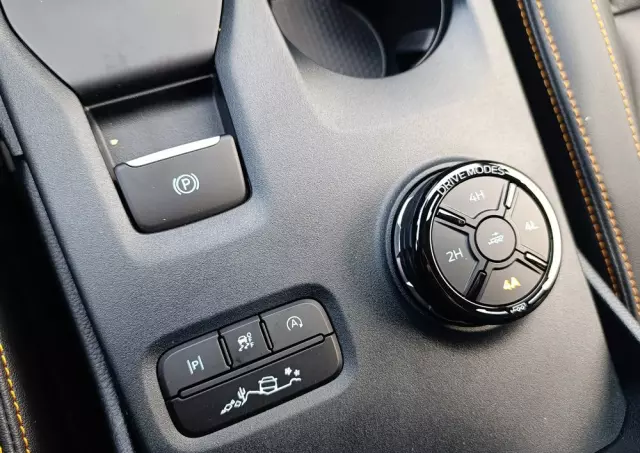 FORD Ranger 2.0 EcoBlue Bi-Turbo 4x4 DC Wildtrak